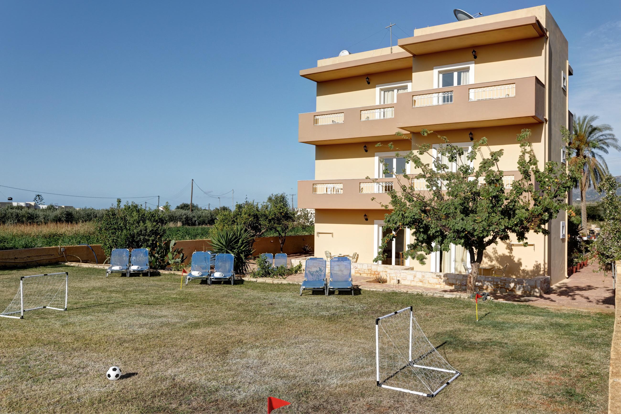 Danelis Studios & Apartments Mália Exterior foto