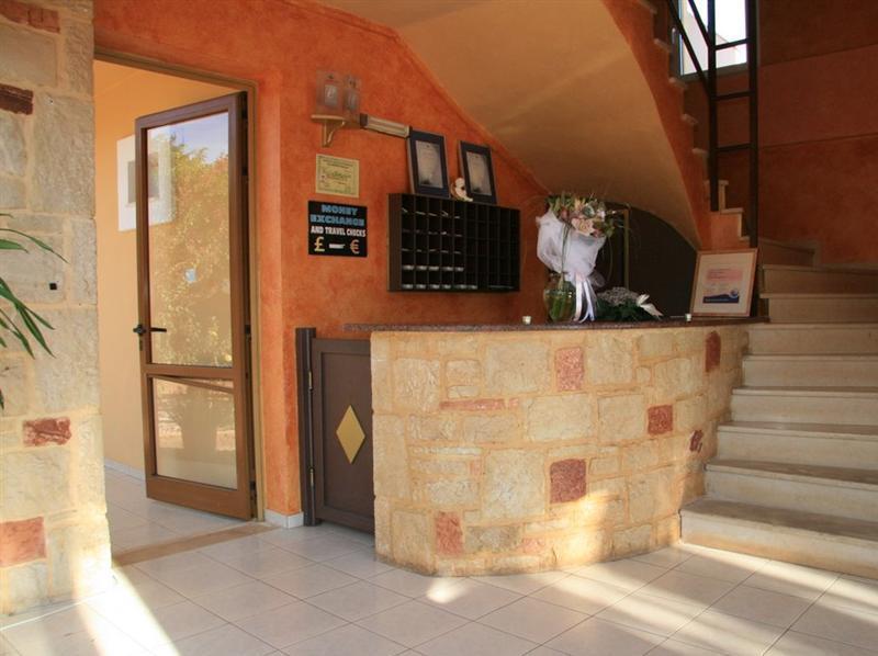 Danelis Studios & Apartments Mália Exterior foto